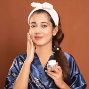 রোদে বের হওয়ার আগে ত্বক সুরক্ষায় যেসব ভুল এড়িয়ে চলবেন