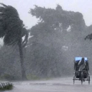 দুপুরের মধ্যে তিন অঞ্চলে ৬০ কিমি বেগে ঝড়ের আশঙ্কা