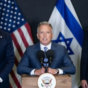 ইসলামাবাদে ইরানের সঙ্গে আলোচনায় অংশ নেবেন ভ্যান্স, উইটকফ ও কুশনার