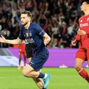 লিভারপুলকে উড়িয়ে সেমিফাইনালের পথে এগিয়ে পিএসজি