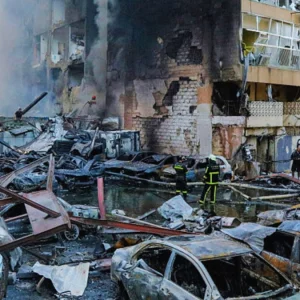 লেবাননেও যুদ্ধবিরতির আহ্বান যুক্তরাজ্য-অস্ট্রেলিয়ার