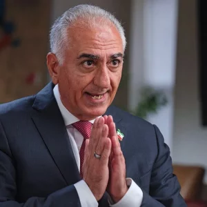 যুক্তরাষ্ট্রের সঙ্গে দ্বিমত, ইরানকে নির্মূল করার পরামর্শ রেজা পাহলভির