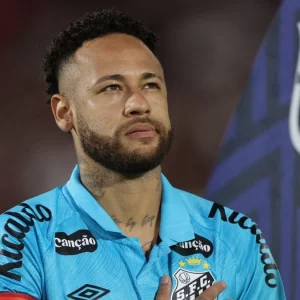 বিশ্বকাপ দলে ঢুকতে নেইমারের গোপন অস্ত্রোপচার