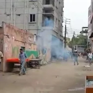 ঝুট দখলে যুবদলের দুপক্ষের সংঘর্ষ-গোলাগুলি, পথচারীসহ গুলিবিদ্ধ ২