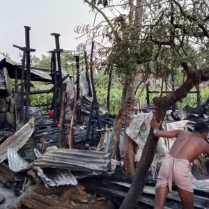 নেশার টাকা না পেয়ে নিজের ঘরে আগুন