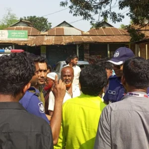 মুরগির বিষ্ঠা নিয়ে বিএনপি-জামায়াতের সংঘর্ষ, গ্রেপ্তার ৪