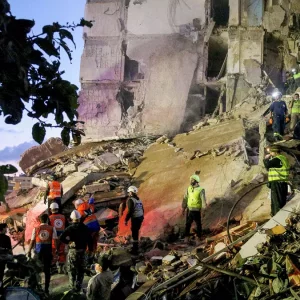 ১০ মিনিটে লেবাননের ১০০ স্থাপনায় ব্যাপক হামলা, নিহত ২৫৪ 