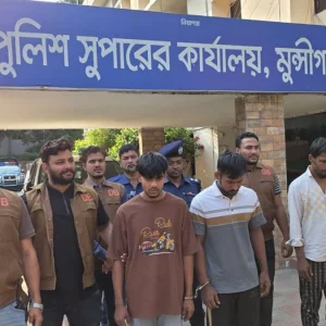 মুন্সীগঞ্জে ঘোড়া জবাইয়ের ঘটনায় প্রধান অভিযুক্তসহ আটক ৫