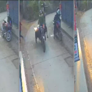 প্রকাশ্যে গুলি করে ২ লাখ টাকা ছিনতাই, সিসিটিভি ফুটেজ ভাইরাল