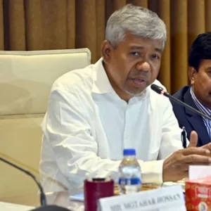 ৬ লাখ কোটি টাকা রাজস্ব আদায়ে কঠোর হবে এনবিআর: চেয়ারম্যান