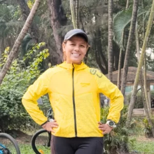 ১৪ বছর পর এভারেস্টের পথে বাংলাদেশি নারী