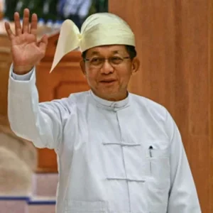 শপথ নিলেন মিয়ানমারের প্রেসিডেন্ট মিন অং হ্লাইং