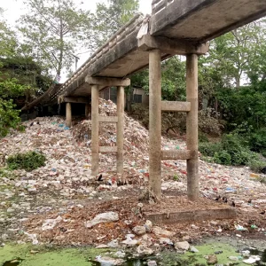 অস্তিত্ব সংকটে ফুলবাড়ীর ছোট যমুনা নদী