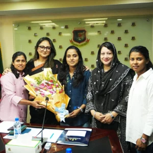 দায়িত্ব পেয়ে প্রথমবার নারী ক্রিকেটারদের সঙ্গে সাক্ষাৎ করলেন রাশনা ইমাম