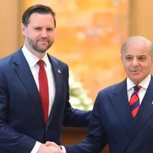 পাকিস্তানি প্রধানমন্ত্রী শাহবাজ শরিফের সঙ্গে জেডি ভ্যান্সের বৈঠক