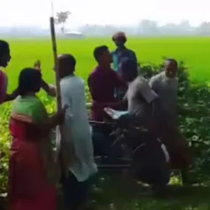 চিনিকলের জমি নিজেদের দাবি করে আন্দোলন, সংঘর্ষে আহত ৩