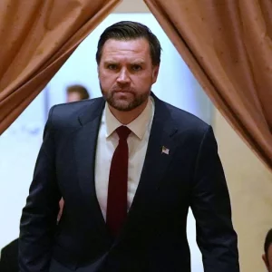 ইরান-যুক্তরাষ্ট্র আলোচনা ব্যর্থ, কোনো চুক্তি ছাড়াই ফিরে যাচ্ছেন জেডি ভ্যান্স