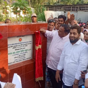 ভিক্ষুক খুঁজে পাওয়া যায় না, মিলাদে খুঁজে খুঁজে ভিক্ষুক কন্ট্রাক্ট করতে হয়