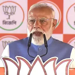 অনুপ্রবেশকারীদের উদ্দেশে মোদির কঠোর হুঁশিয়ারি