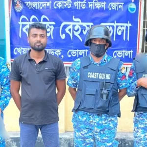 ভোলায় ভারতীয় যুবক আটক