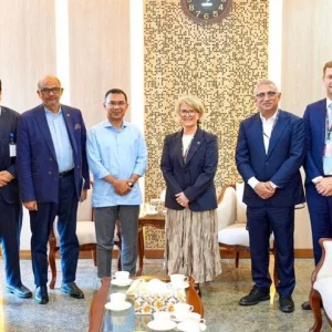 প্রধানমন্ত্রীর সঙ্গে টেলিনর সিইও’র সাক্ষাৎ