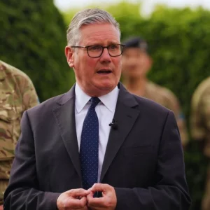 হরমুজ প্রণালিতে মার্কিন নৌ-অবরোধে সমর্থন দেবে না ব্রিটেন: স্টারমার