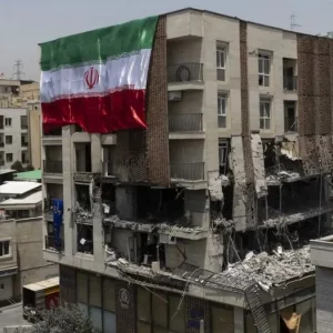 ইসরায়েল-যুক্তরাষ্ট্রের হামলায় ইরানের ২৭০ বিলিয়ন ডলারের ক্ষতি