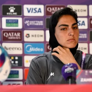 ইরানি নারী ফুটবল দলের অধিনায়কের বাজেয়াপ্ত সম্পদ ফেরত দিচ্ছে সরকার