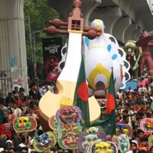 উৎসবমুখর পরিবেশে একাত্মতায় শেষ হলো ‘বৈশাখী শোভাযাত্রা’