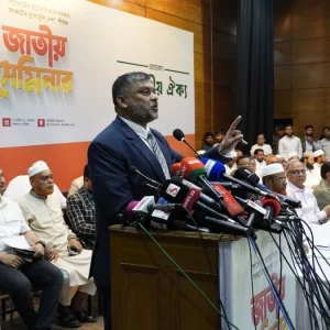 ব্যাংক ডাকাতদের কাছেই আবার আর্থিক খাত ফিরিয়ে দেওয়া হচ্ছে: শিশির মনির