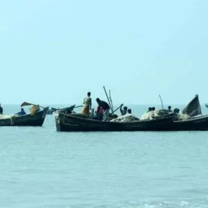 মাছের প্রজনন রক্ষায় সাগরে আজ থেকে ৫৮ দিনের মাছ ধরা নিষিদ্ধ