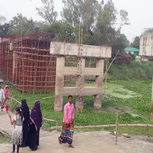 একটি সেতুর অপেক্ষায় তিন ইউনিয়নের হাজারো মানুষ