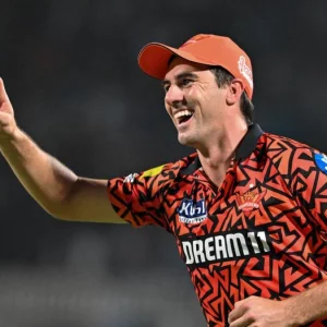 অবশেষে আইপিএলে ফিরছেন কামিন্স