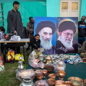 ইরানিদের সহায়তায় স্বর্ণালঙ্কার, জমানো টাকাসহ মূল্যবান সম্পদ দিয়ে দিচ্ছেন কাশ্মীরিরা