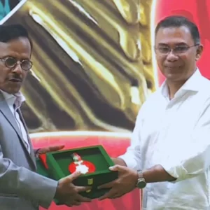 সংস্কৃতিতে কৃতিত্বপূর্ণ অবদানের জন্য স্বাধীনতা পুরস্কার পেলেন হানিফ সংকেত