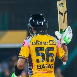 ফিফটির সেঞ্চুরি করলেন বাবর আজম 