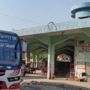 কুষ্টিয়ায় সকাল থেকে বাস চলাচল বন্ধ