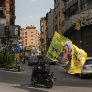 ইসরায়েল যুদ্ধবিরতি লঙ্ঘন করলে ‘ট্রিগারে আবার আঙুল রাখবো’: হিজবুল্লাহ