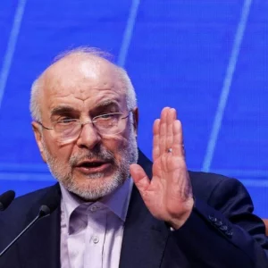 যুক্তরাষ্ট্রের অবরোধ চলতে থাকলে হরমুজ প্রণালি আবারও বন্ধের হুঁশিয়ারি ইরানের