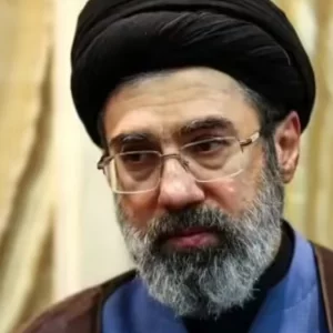 যুক্তরাষ্ট্র ও ইসরায়েলকে ‘তিক্ত পরাজয়ের’ হুঁশিয়ারি মোজতবা খামেনির