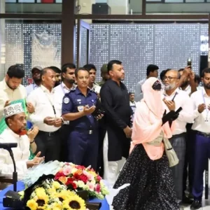 চট্টগ্রাম বিমানবন্দরে হজ্জ ফ্লাইট উদ্বোধন, ১৬ ফ্লাইটে যাবেন ৬ হাজার হাজি