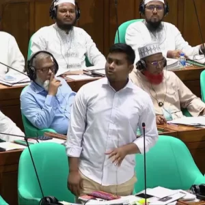 এখনও কেন কার্টুন শেয়ার করলে গ্রেফতার করা হবে: সংসদে প্রশ্ন হাসনাতের