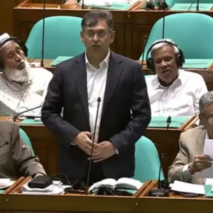 নেই জ্বালানি সংকট, পাচার ও অপচয় রোধে মূল্য বৃদ্ধি: সংসদে স্বরাষ্ট্রমন্ত্রী