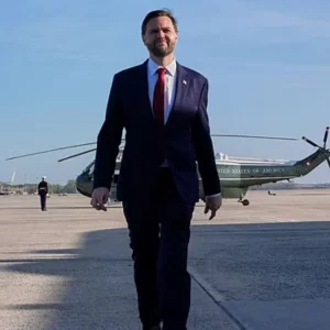 জেডি ভ্যান্সসহ পাকিস্তানে যাচ্ছেন মার্কিন প্রতিনিধিদল, সাড়া নেই তেহরানের