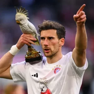 বায়ার্নের শিরোপা উদযাপনে ‘কাকাতুয়া–রহস্য’