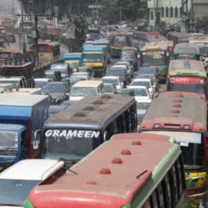 সরকারি চূড়ান্ত সিদ্ধান্ত না আসা পর্যন্ত গণপরিবহনে অতিরিক্ত ভাড়া নেওয়া নিষেধ