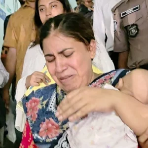 বিস্ফোরক আইনের মামলায় দেড় মাসের সন্তানসহ কারাগারে যুব মহিলা লীগ নেত্রী
