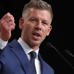 হাঙ্গেরিতে গেলে নেতানিয়াহুকে গ্রেপ্তারের ইঙ্গিত দিলেন হবু প্রধানমন্ত্রী মাজিয়ার