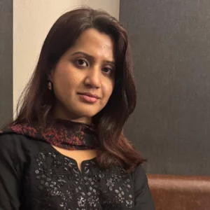 তারকাদের মনোনয়ন না দেওয়ায় বিএনপিকে ন্যানসির ‘লাল সালাম’