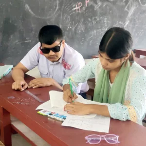 দৃষ্টি নেই, তবুও স্বপ্ন অটুট শরীফের